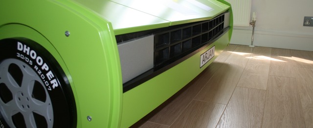 front grille of the beast car bed. awesome.